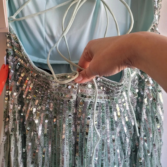 Mac Duggal, Sequined One Shoulder Flutter Sleeve Gown, Pistachio, Size 10,‎ NWT - Picture 9 of 14